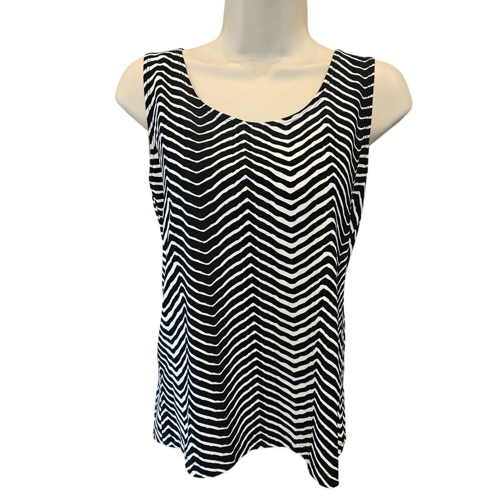 Chicos 1 (M) dizzy chevron black white stretch decorative layering tank EUC